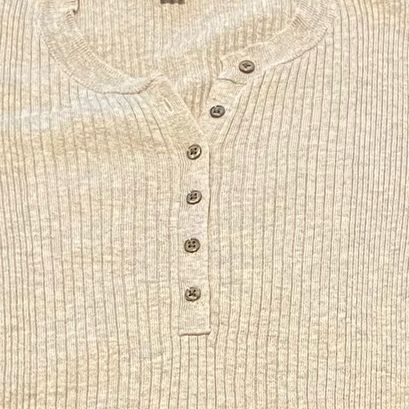 Women’s Gap Modern Rib Henley T-Shirt, Oatmeal Heather - size L - Picture 2 of 9